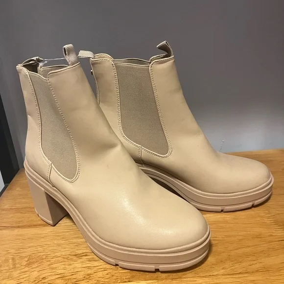 REDTOP Women's Chelsea Platform Round Toe Chunky Block Heel Boots Taupe 8.5 - Picture 5 of 7